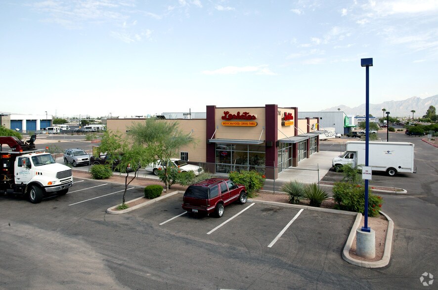 More Photos Of 3760 S Palo Verde Rd, Tucson Freestanding For Lease