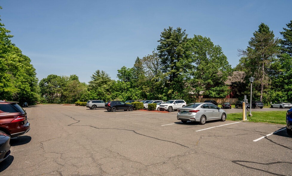 More Photos Of 30 Jordan Ln, Wethersfield Office For Sale