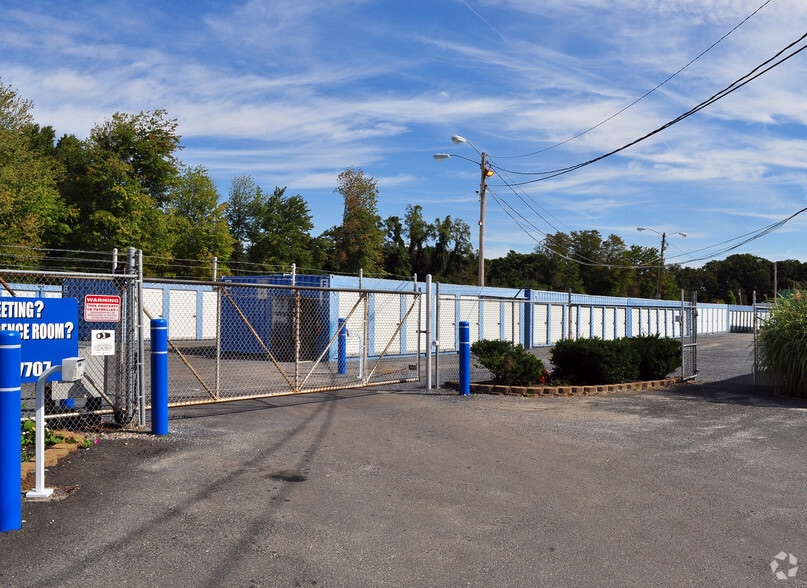 More Photos Of 5808 Allender Rd, White Marsh Self Storage For Lease