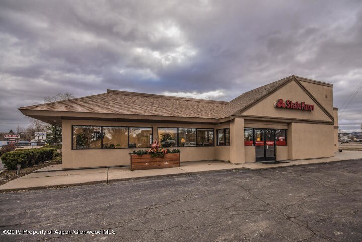 More Photos Of 690 W Victory Way, Craig Office For Sale