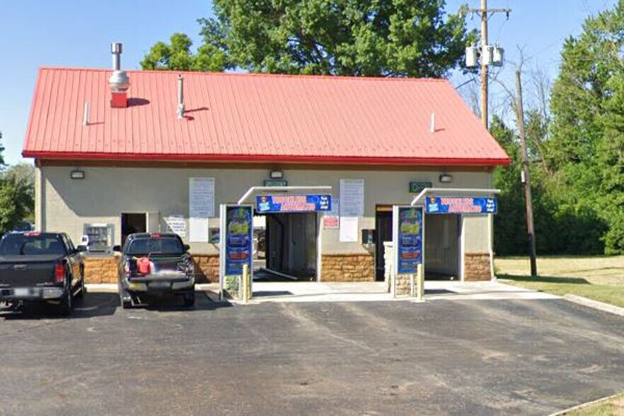 More Photos Of 3321 Broadway, Grove City Carwash For Sale