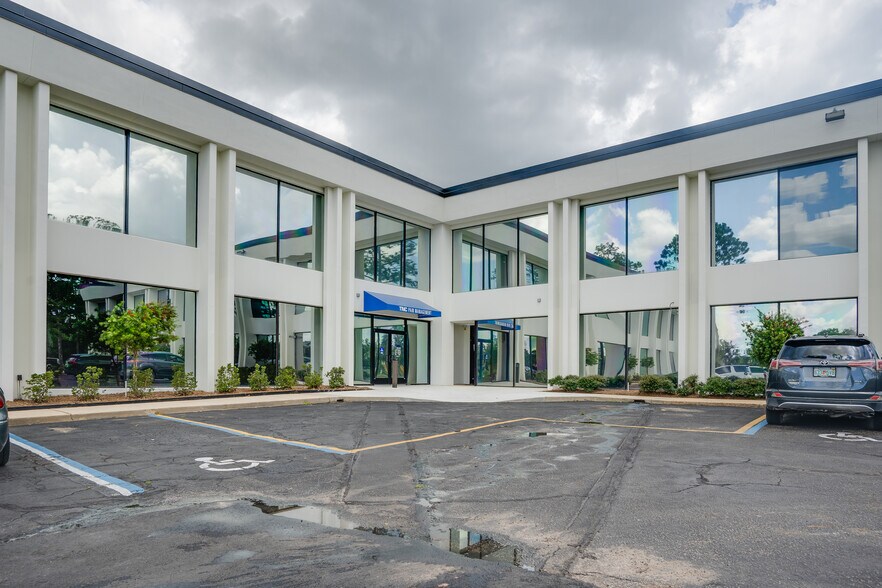 More Photos Of 1321 Executive Center Dr, Tallahassee Office Residential For Sale