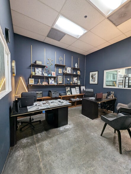 More Photos Of 3370 N San Fernando Rd, Los Angeles Service For Lease