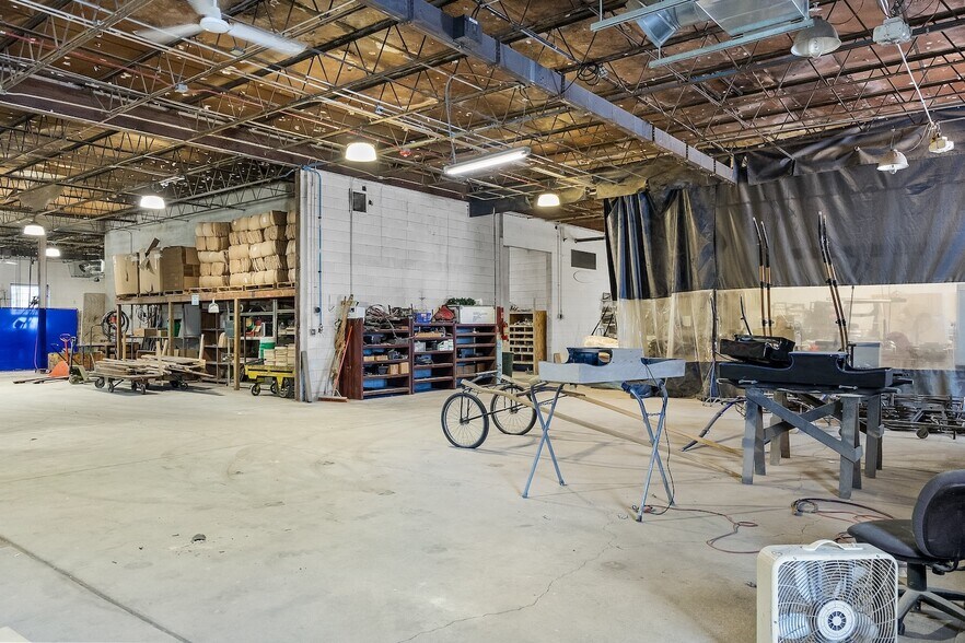 More Photos Of 3050 Wagner Rd, Waterloo Freestanding For Sale