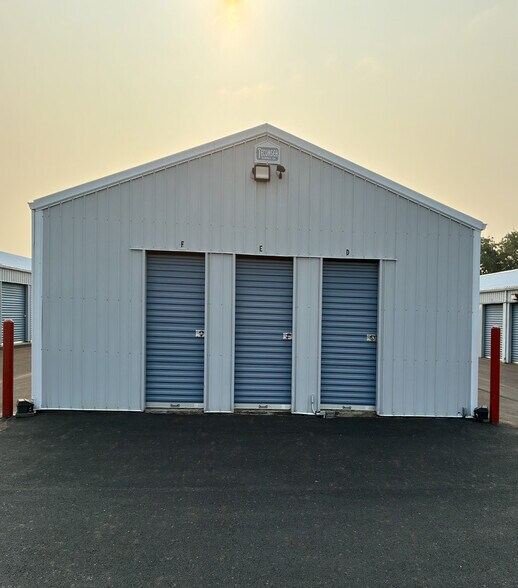 More Photos Of 1648 Old State Route 38, Washington Court House Self Storage For Sale