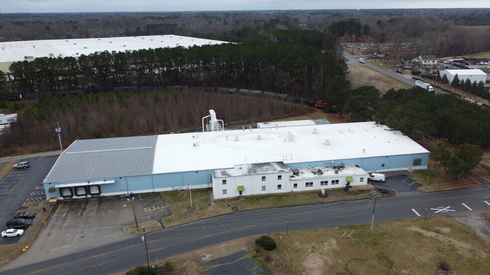 More Photos Of 1137 Progress Rd, Suffolk Manufacturing For Lease