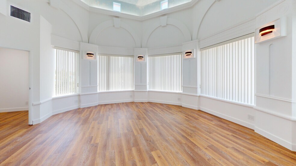 More Photos Of 1415 W Magnolia Blvd, Burbank Office Residential For Sale