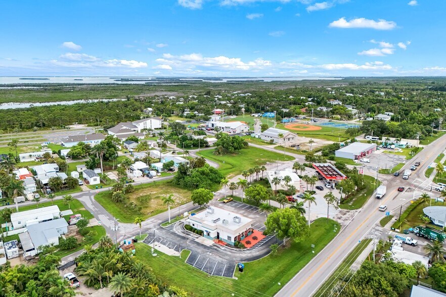 More Photos Of 10493 Stringfellow Rd, Saint James City Storefront Retail Office For Sale