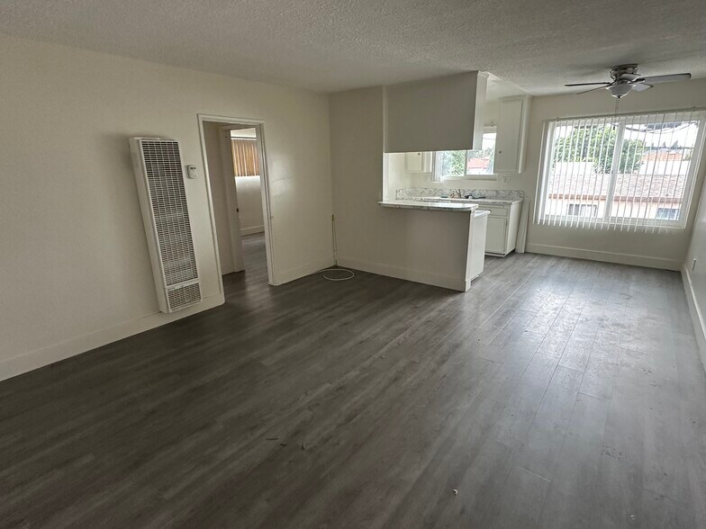 More Photos Of 401 E 55th St, Long Beach Apartments For Sale