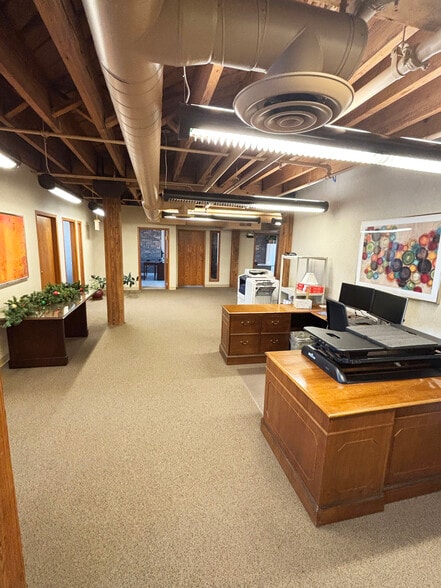 More Photos Of 100 Court Ave, Des Moines Office For Sale