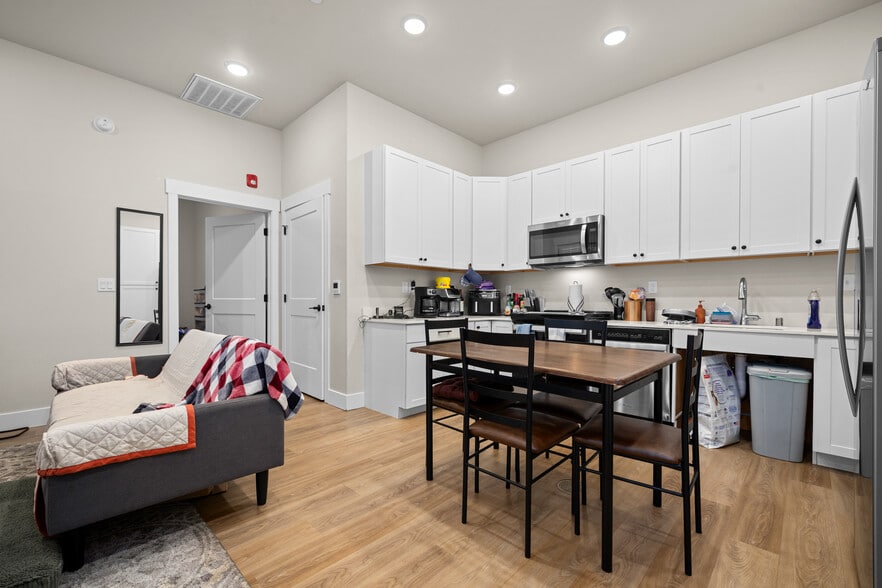 More Photos Of 1625 Annafeld Pky E, Billings Apartments For Sale