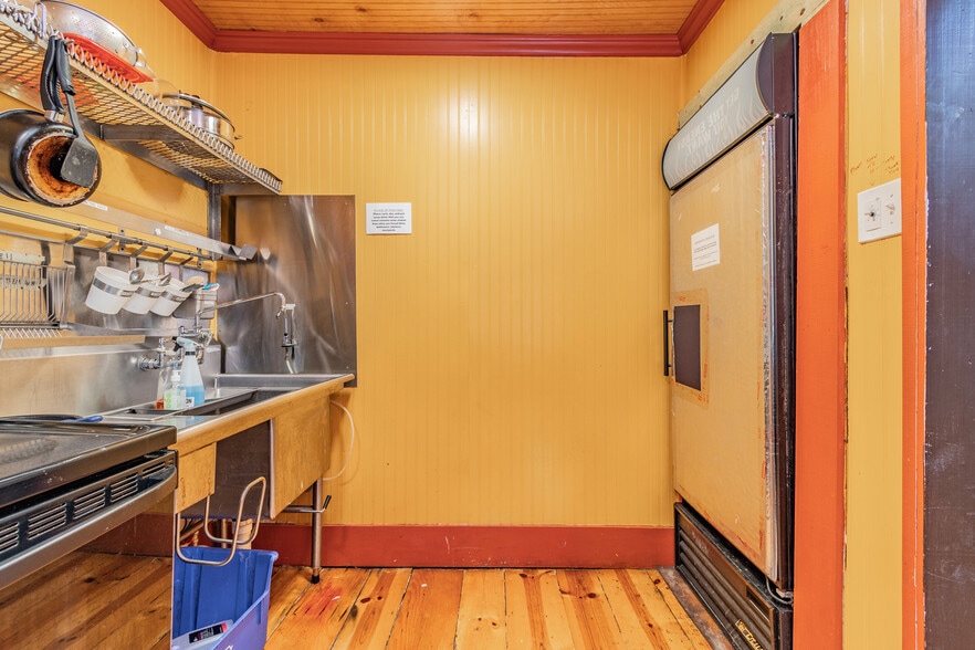 More Photos Of 3109 N Ola Ave, Tampa Hospitality For Sale