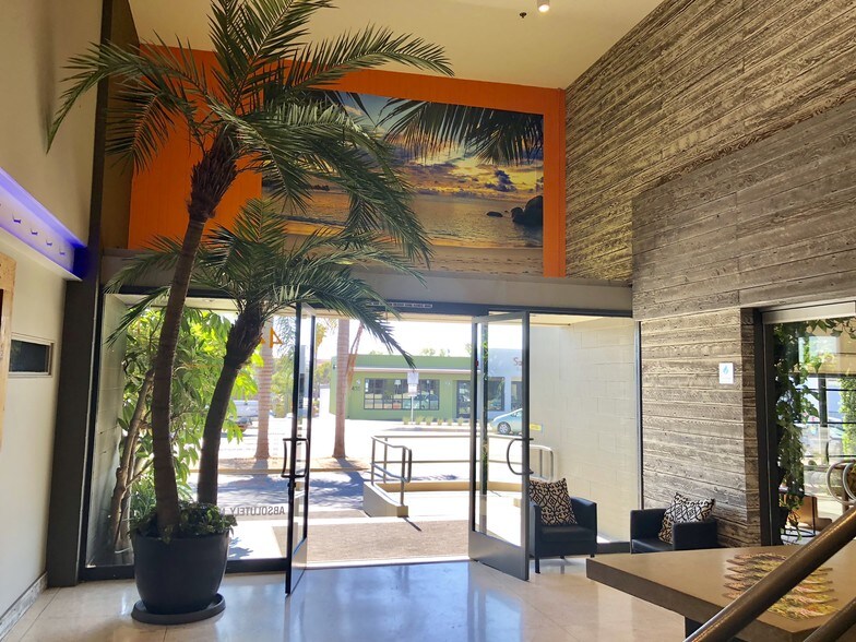 More Photos Of 444 S Cedros Ave, Solana Beach Loft Creative Space For Lease