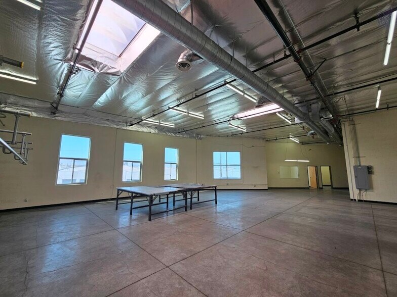 More Photos Of 2890 E Pico Blvd, Los Angeles Light Distribution For Lease