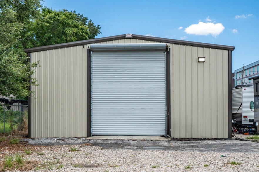 More Photos Of 4455 Ulmerton Rd, Clearwater Warehouse For Lease