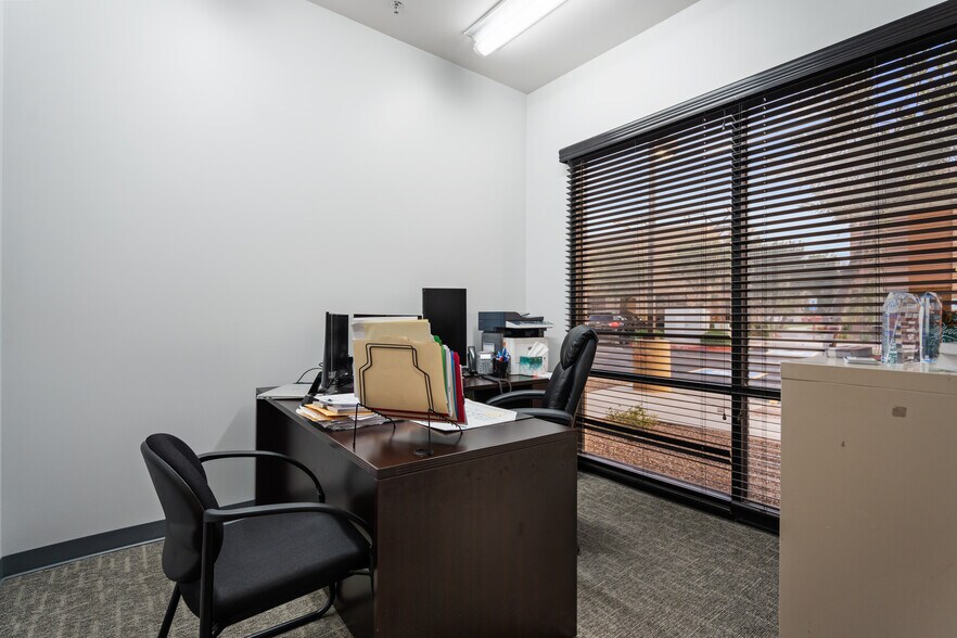 More Photos Of 2680 S Val Vista Dr, Gilbert Office For Lease