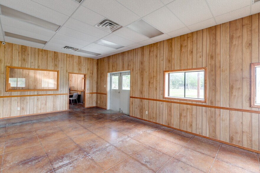 More Photos Of 7603 Old Monroe Rd, Bastrop Specialty For Sale