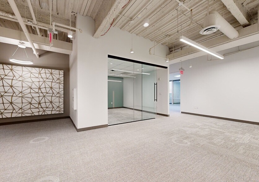 More Photos Of 3340 Peachtree Rd NE, Atlanta Office For Lease