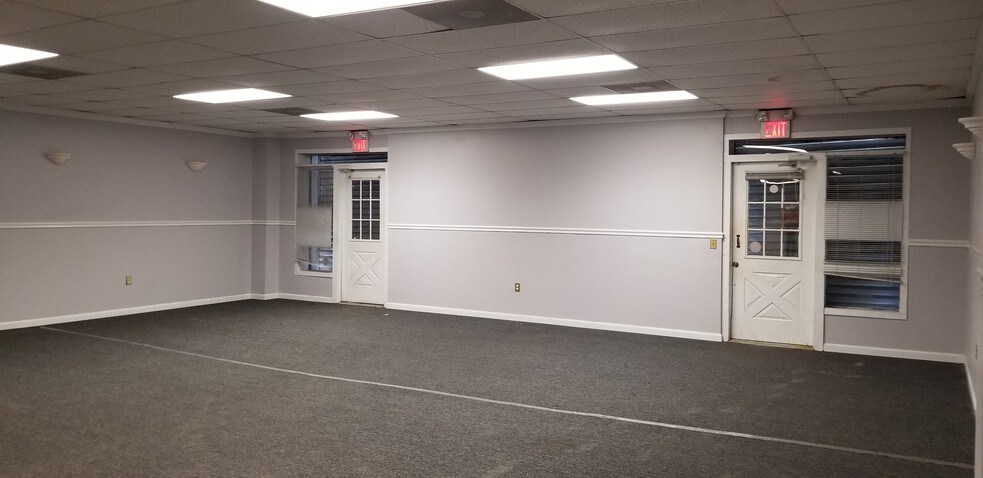 More Photos Of 4930 Marlboro Pike, Capitol Heights Freestanding For Lease