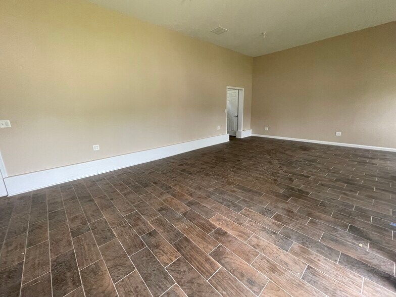 More Photos Of 51 US 206, Augusta Light Manufacturing For Lease