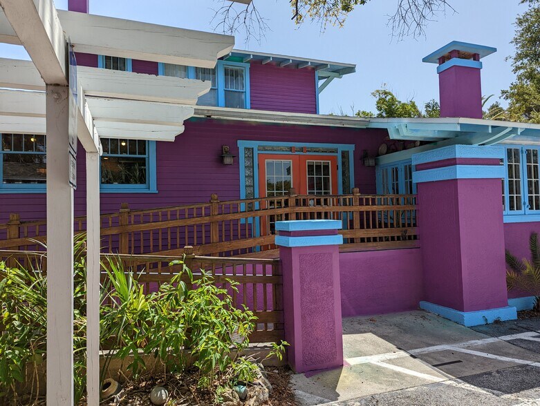 More Photos Of 2955 Central Ave, Saint Petersburg Restaurant For Sale