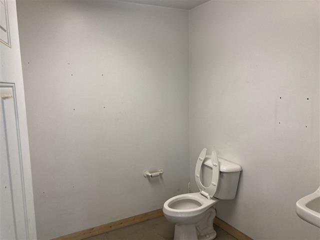 More Photos Of 309 40th Ave NW, Minot Warehouse For Lease