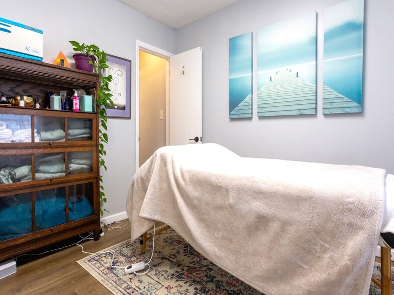 More Photos Of 5 Doctors Park, Asheville Medical For Lease