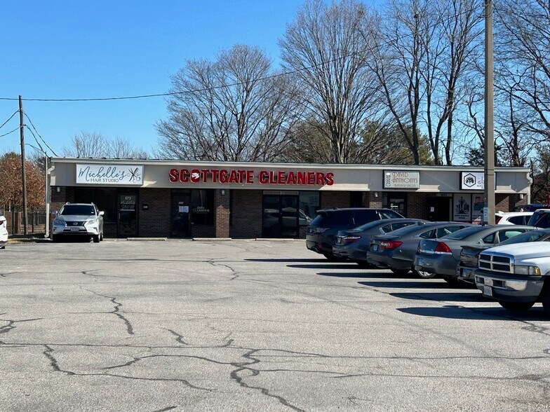 More Photos Of 805-873 Seibert Rd, Scott Afb Restaurant For Lease