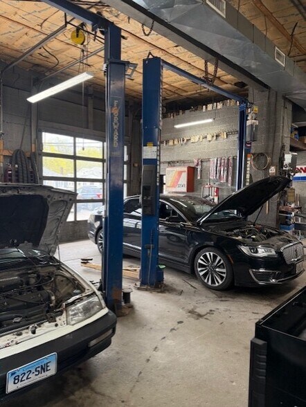 More Photos Of 449 Derby Ave, West Haven Auto Repair For Lease