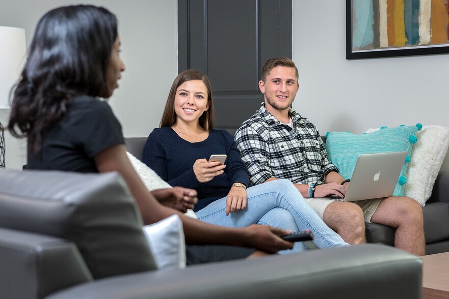 More Photos Of 210 North Edward Gary St, San Marcos Apartments For Lease