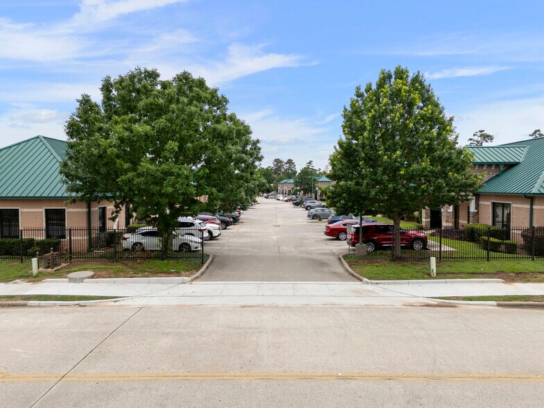 More Photos Of 1125 Cypress Station Dr, Houston Medical For Sale