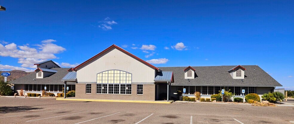 More Photos Of 3580 Stockton Hill Rd, Kingman General Retail For Sale
