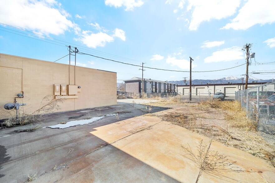 More Photos Of 302 Tia Juana St, Colorado Springs Light Distribution For Lease