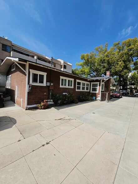 More Photos Of 328 W California Ave, Glendale Multifamily For Sale