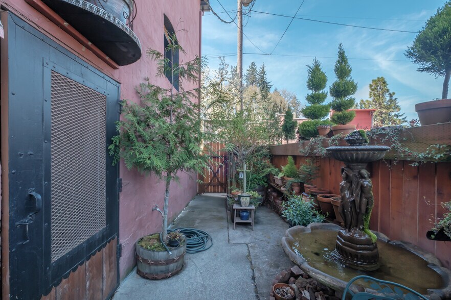 More Photos Of 354 & 402 N Main St, Brownsville Storefront Retail Residential For Sale