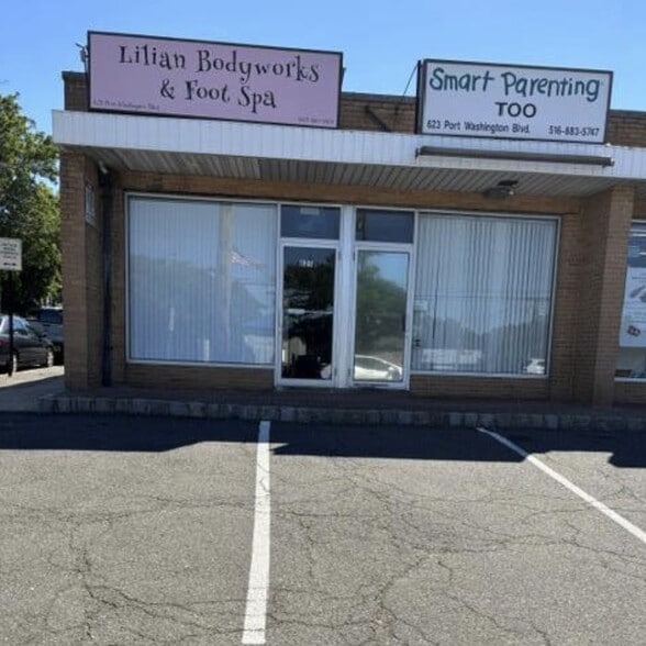 Primary Photo Of 611-625 Port Washington Blvd, Port Washington Bar For Lease