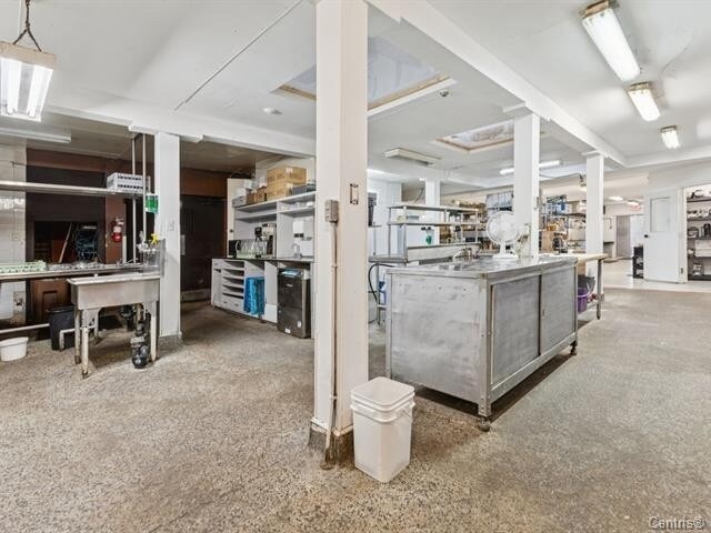 More Photos Of 69 Rue Laurier, Gatineau Restaurant For Lease