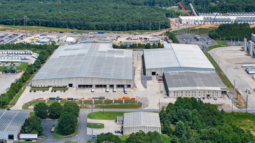 Primary Photo Of 999 Enterprise Dr, Dalton Distribution For Sale