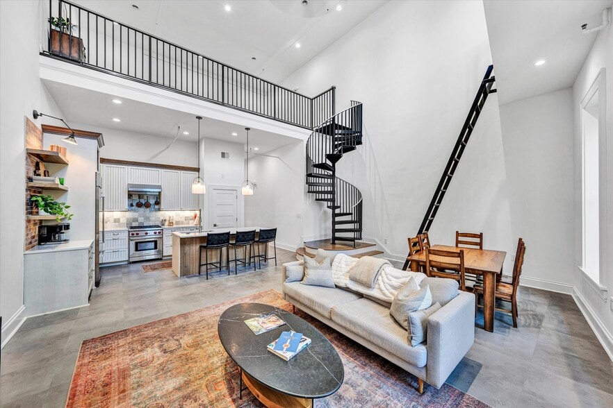 More Photos Of 109 Campbell Ave SW, Roanoke Apartments For Sale