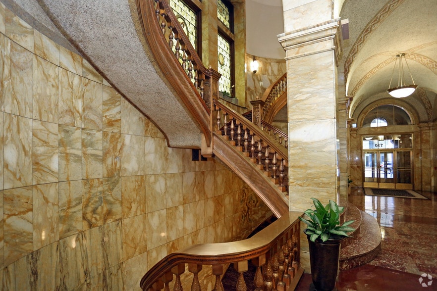 More Photos Of 730 17th St, Denver Office For Sale