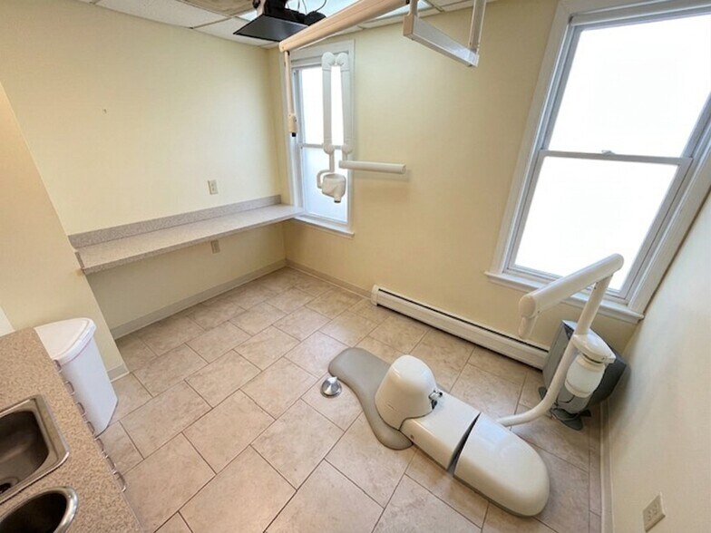 More Photos Of 259 Kinderkamack Rd, Westwood Medical For Lease