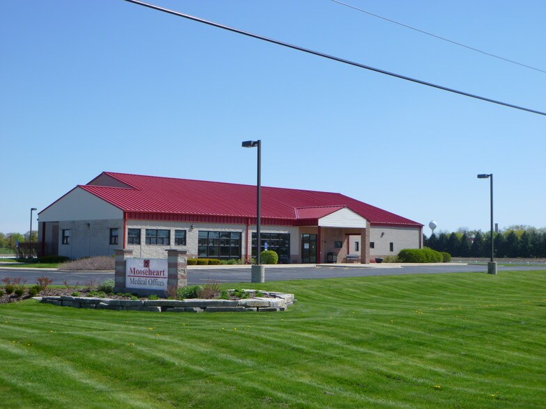 More Photos Of 37W002 S Mooseheart Rd, Mooseheart Medical For Lease
