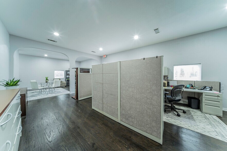 More Photos Of 1001 Glade Rd, Colleyville Medical For Lease