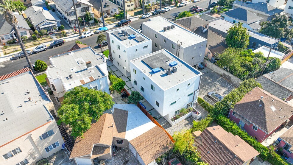 More Photos Of 1269 W 36th St, Los Angeles Apartments For Sale