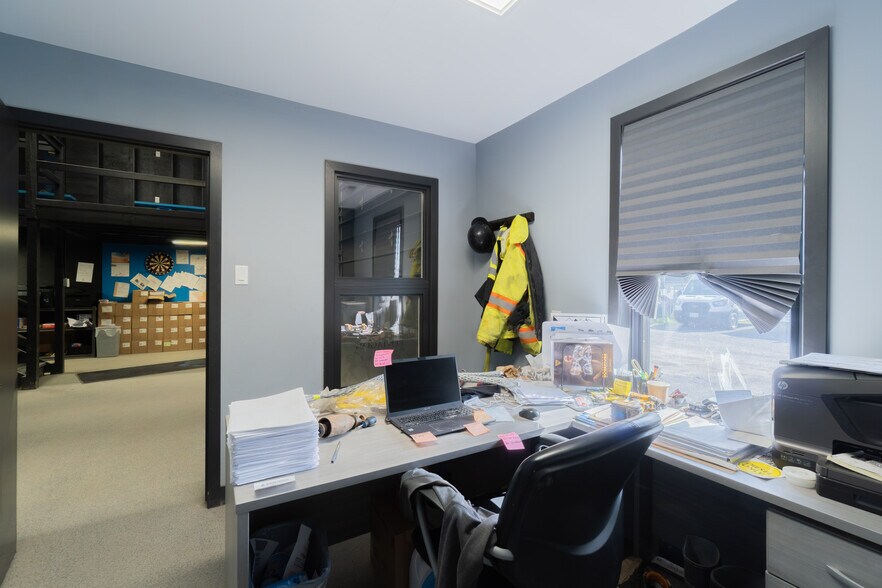 More Photos Of 00 Indcum Rd, Navan Showroom For Sale