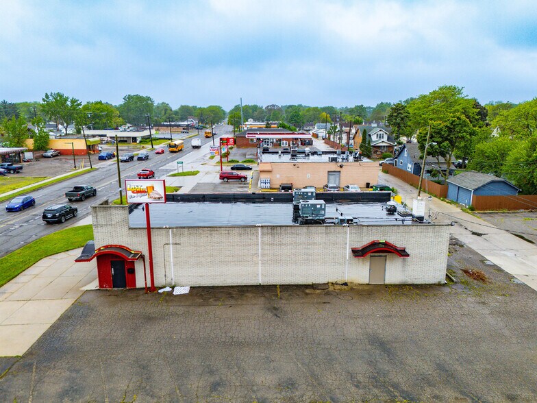 More Photos Of 15163 E 10 Mile Rd, Eastpointe Freestanding For Sale