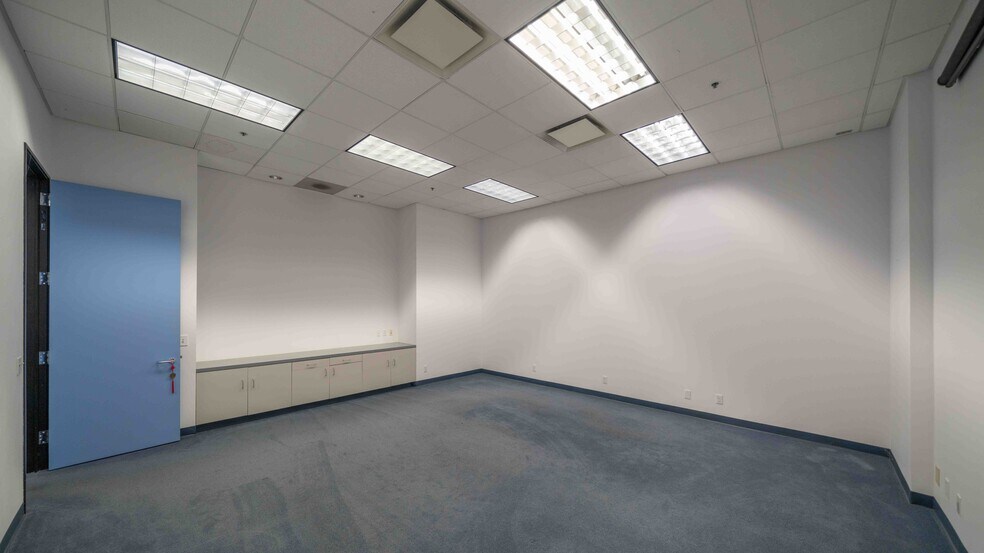 More Photos Of 44238 Fremont Blvd, Fremont Light Manufacturing For Lease