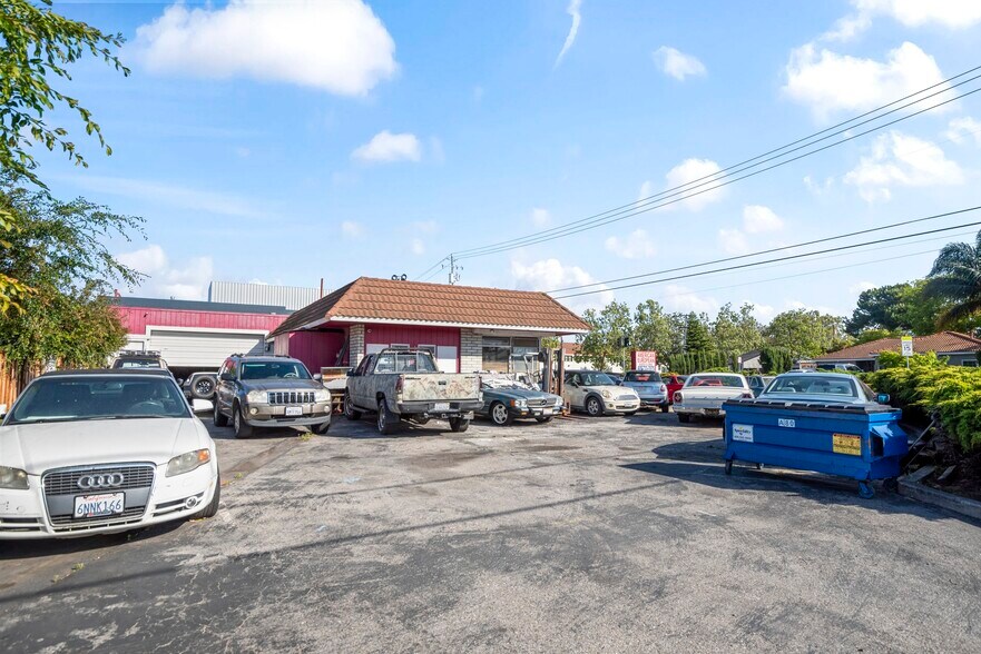 More Photos Of 105 E Maude Ave, Sunnyvale Auto Repair For Sale
