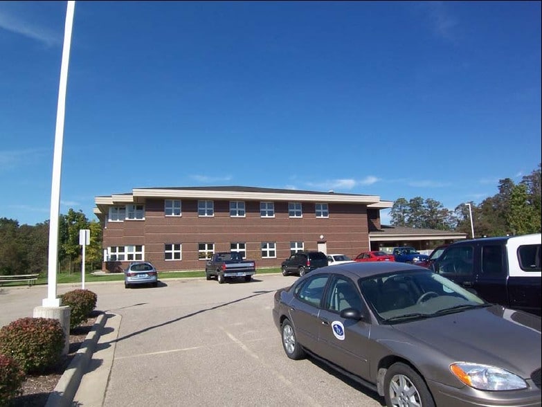 More Photos Of 7953 Adobe Rd, Kalamazoo Office For Sale