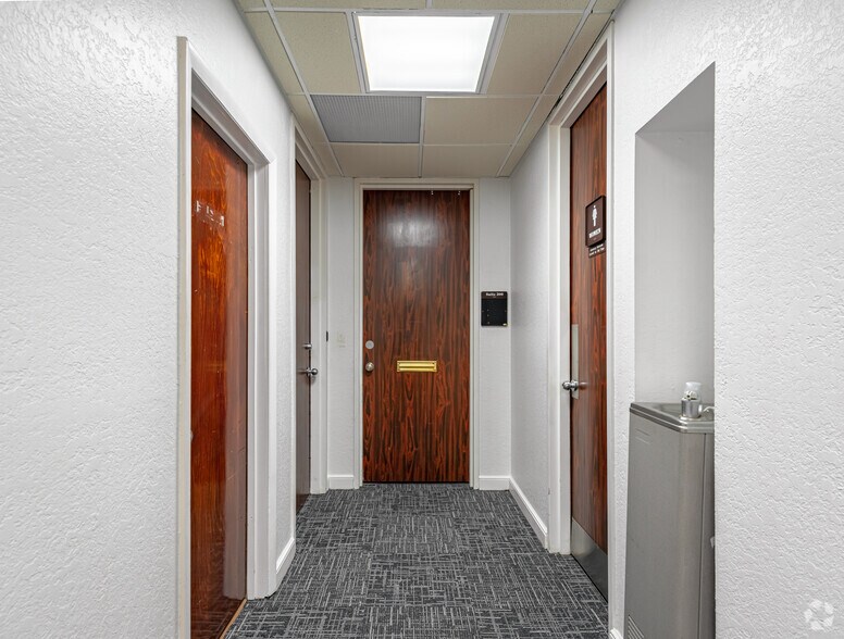 More Photos Of 9600 W Sample Rd, Coral Springs Office For Lease
